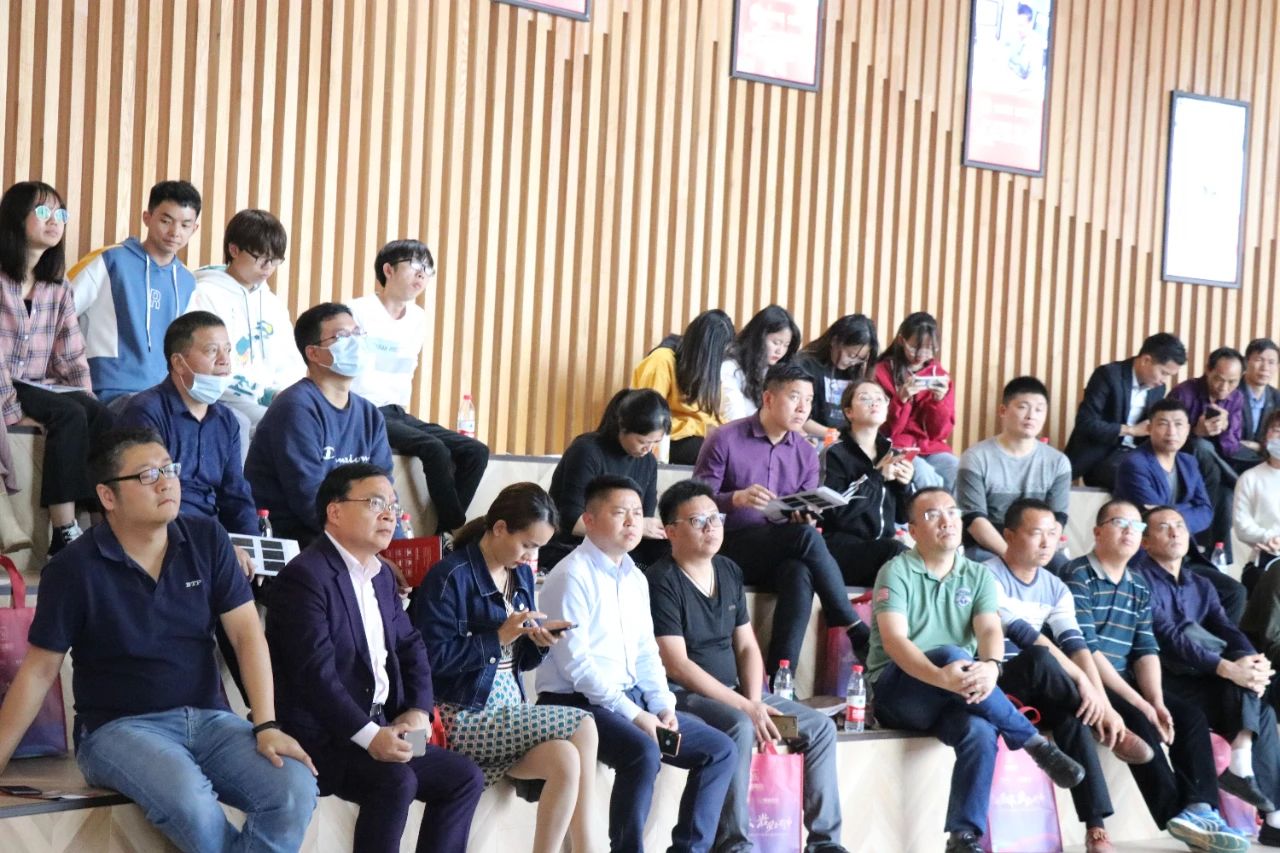 163b7fbe9c035de7e3df66be0c034507.jpg